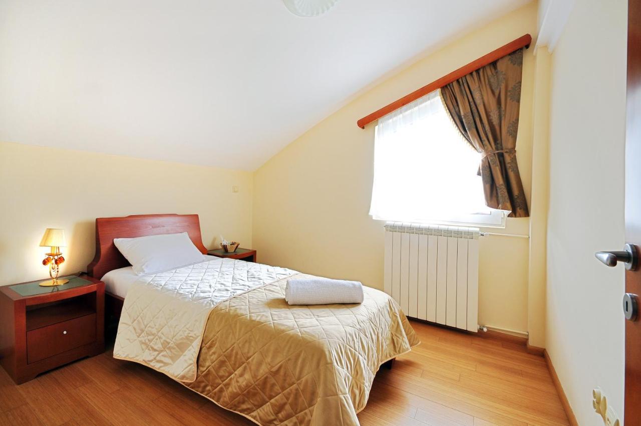 Sunny Hill Apartments & Aqua Park Vrnjačka Banja Eksteriør billede