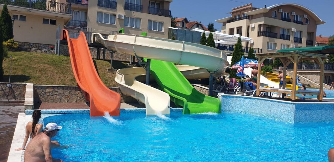 Sunny Hill Apartments & Aqua Park Vrnjačka Banja Eksteriør billede