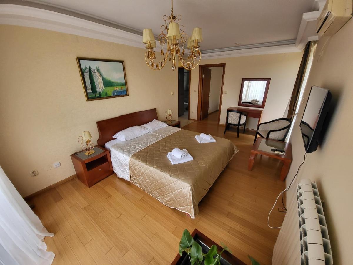 Sunny Hill Apartments & Aqua Park Vrnjačka Banja Eksteriør billede