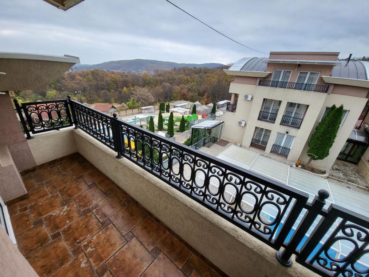 Sunny Hill Apartments & Aqua Park Vrnjačka Banja Eksteriør billede