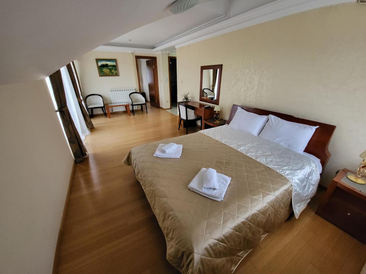 Sunny Hill Apartments & Aqua Park Vrnjačka Banja Eksteriør billede